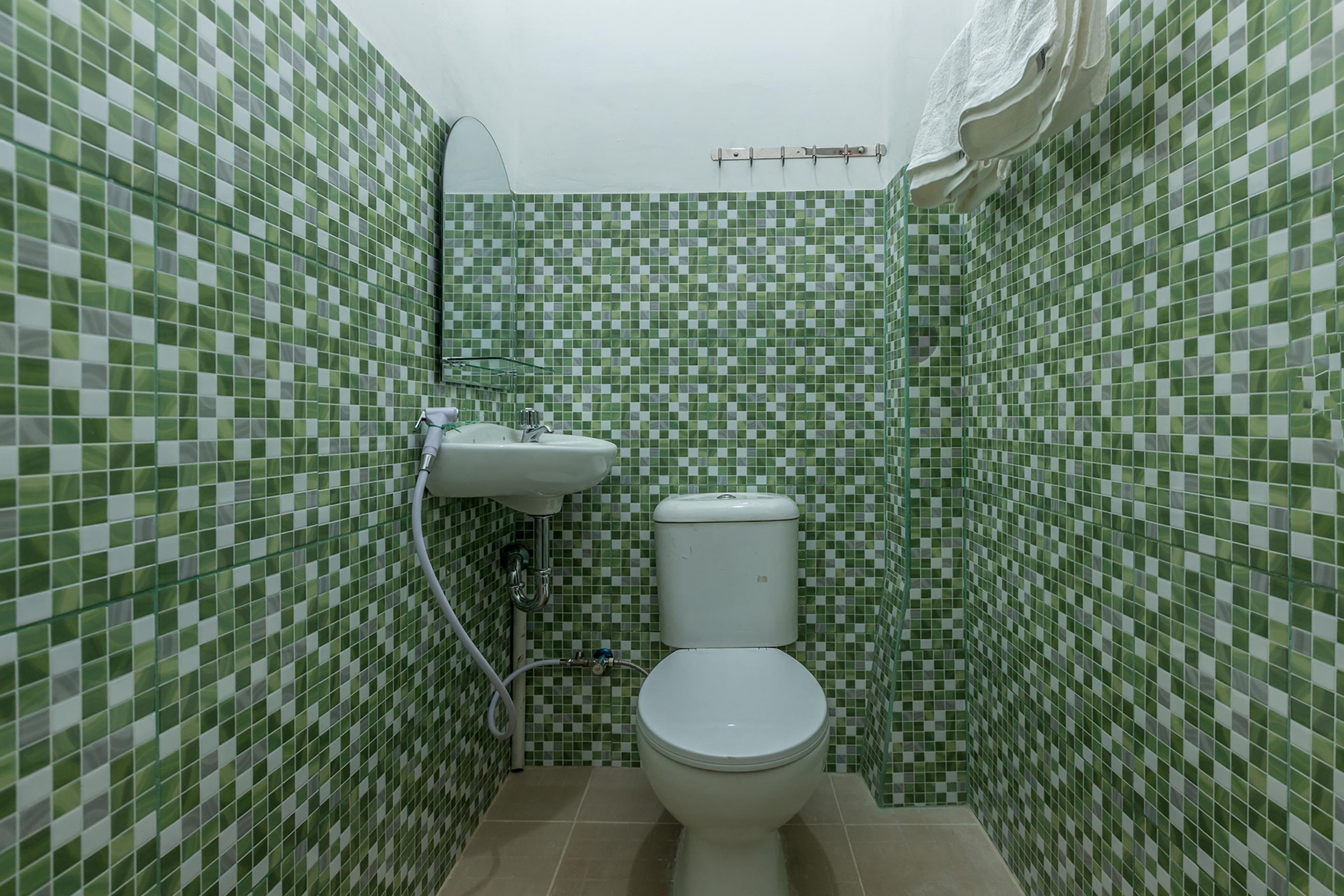 Super Oyo 1487 Residence Khoe Jakarta Exterior foto
