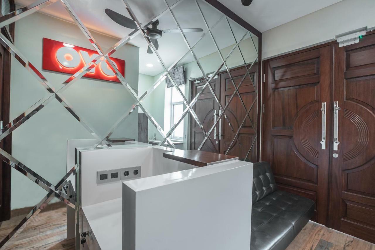 Super Oyo 1487 Residence Khoe Jakarta Exterior foto